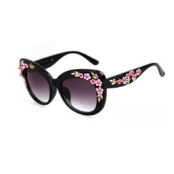 Plactic Frame Butterfly Style Flower Sunglasses